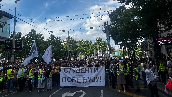 Kolone krenule ka Slaviji